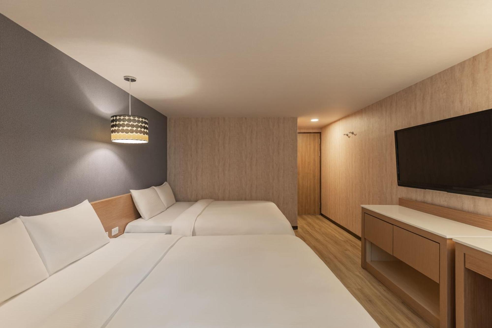 Kindness Hotel - Tainan Chihkan Tower חדר תמונה