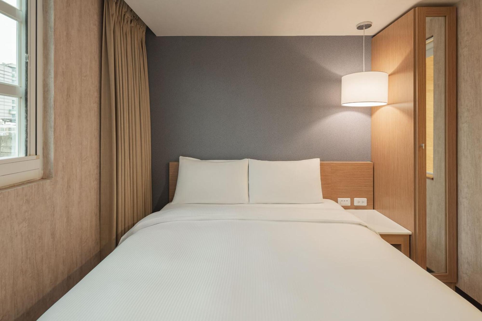 Kindness Hotel - Tainan Chihkan Tower חדר תמונה