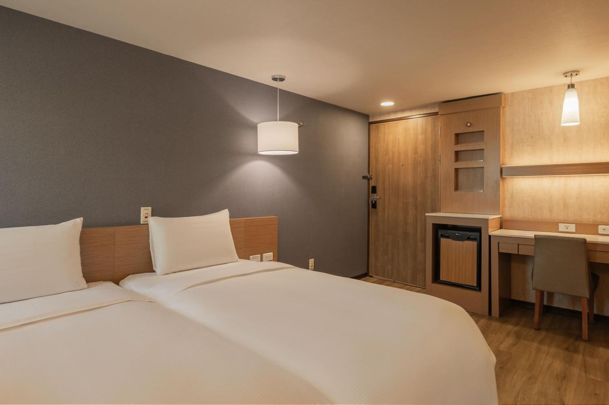 Kindness Hotel - Tainan Chihkan Tower חדר תמונה
