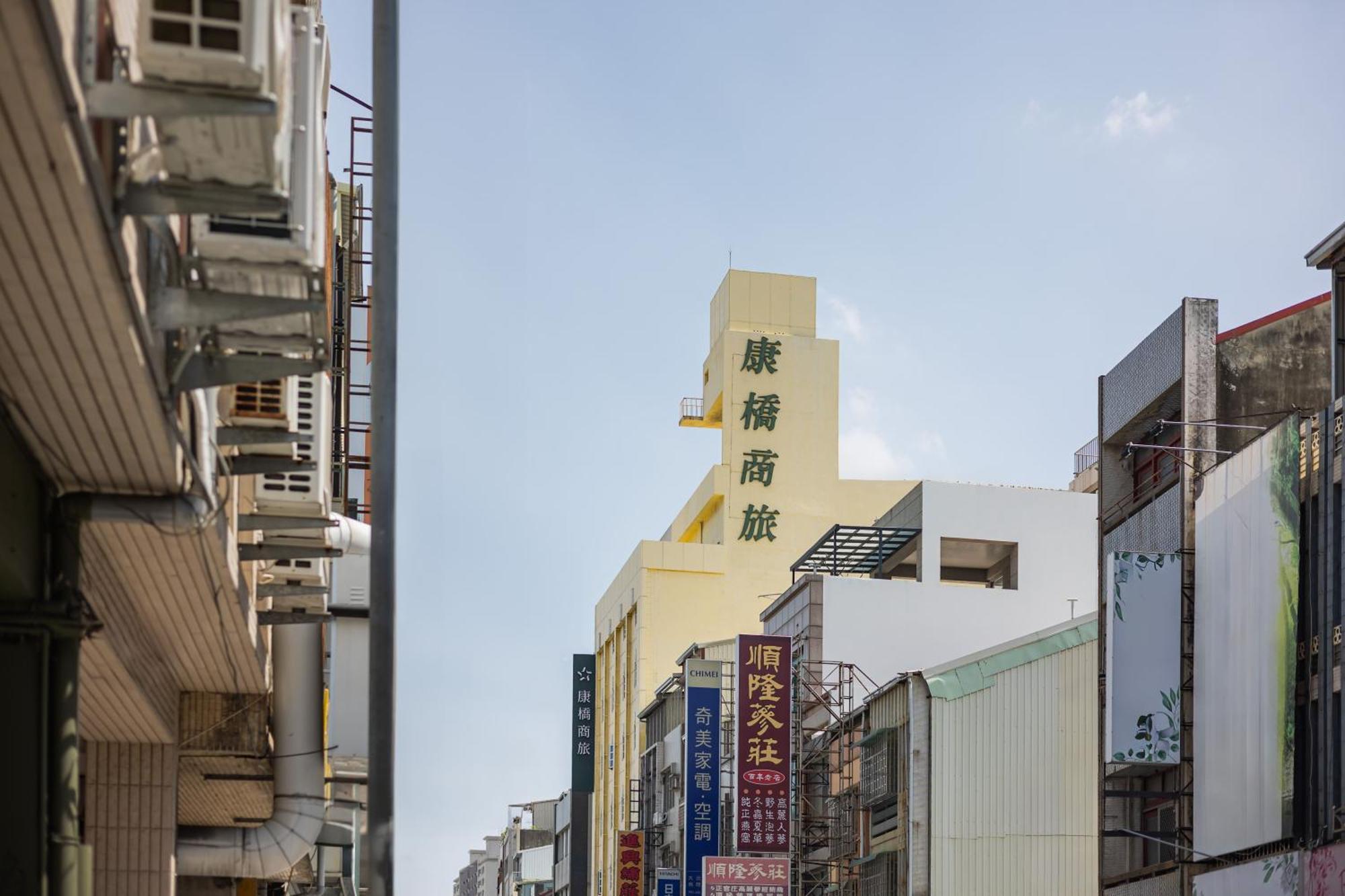 Kindness Hotel - Tainan Chihkan Tower מראה חיצוני תמונה