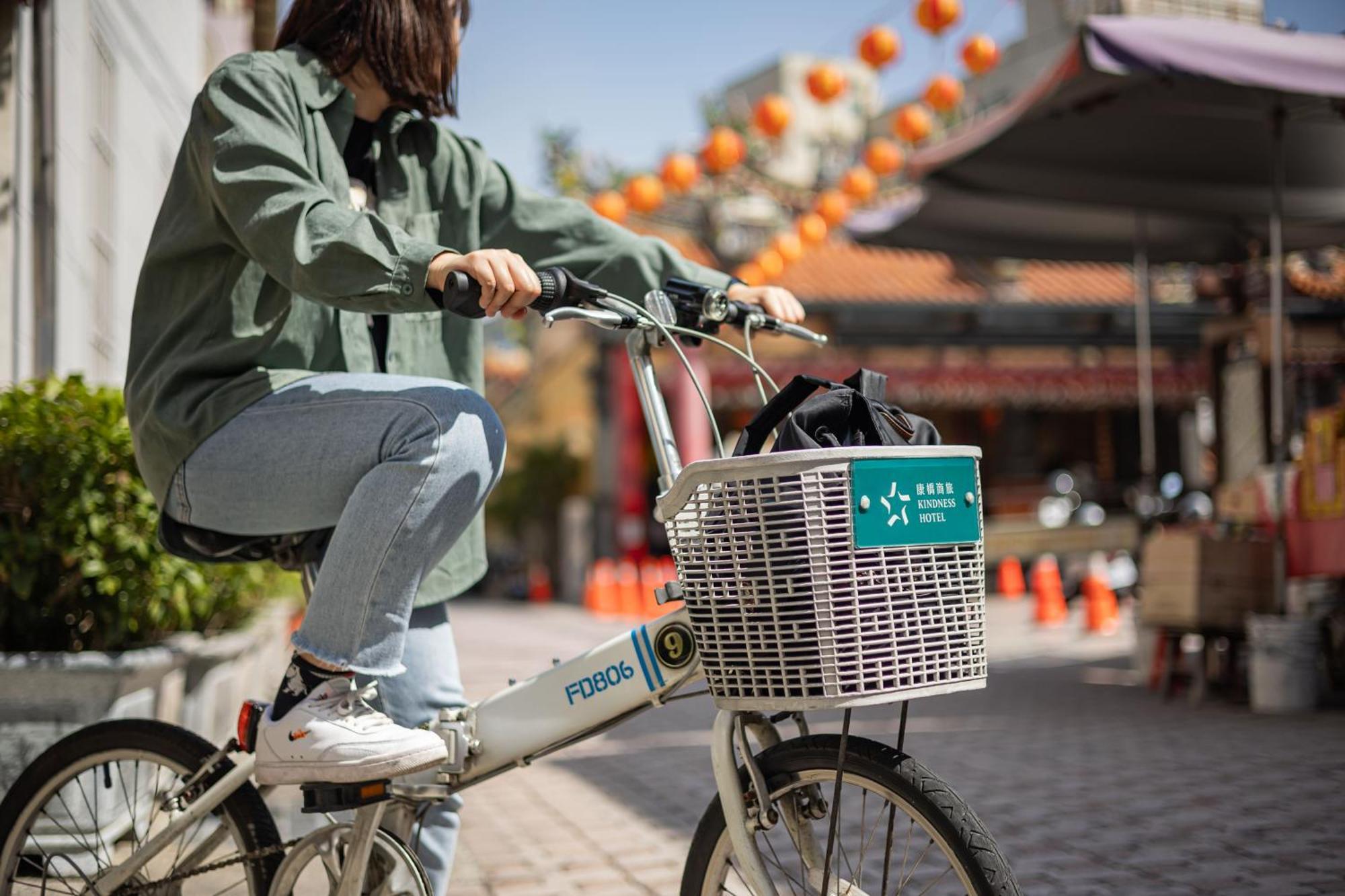Kindness Hotel - Tainan Chihkan Tower מראה חיצוני תמונה